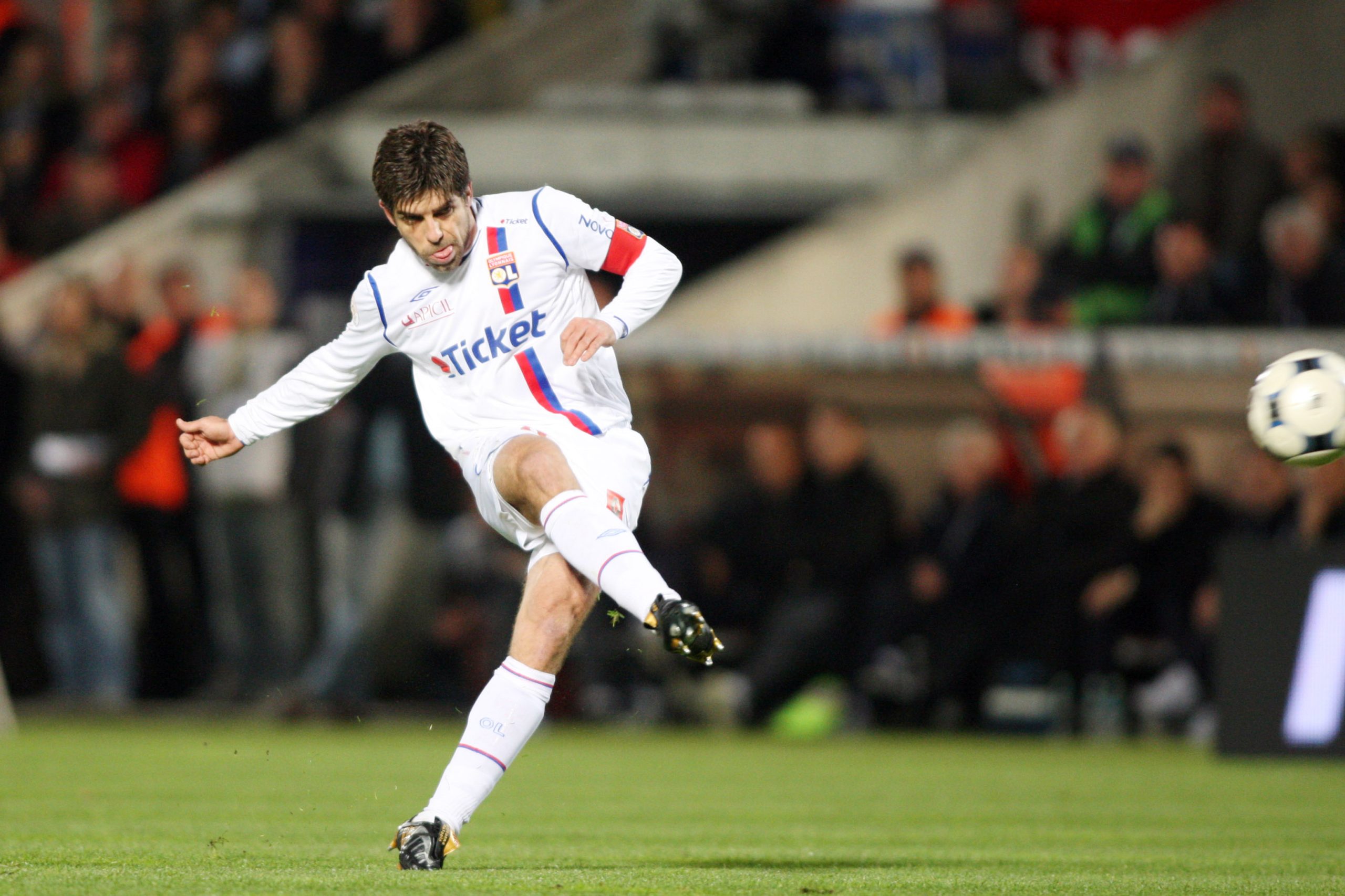 Juninho Pernambucano cầu thủ đá phạt hay nhất thời đại